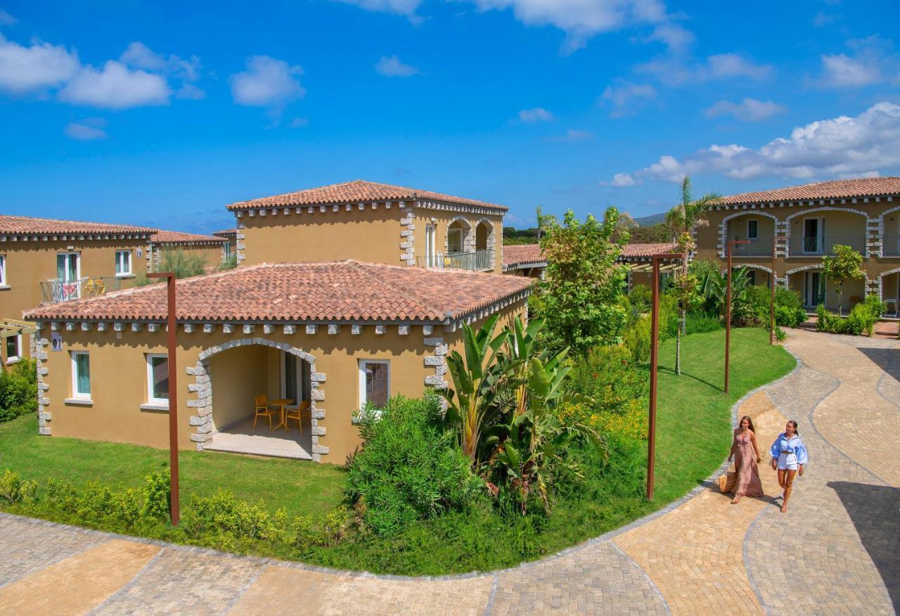 Is Serenas Badesi Resort Kültér fotó